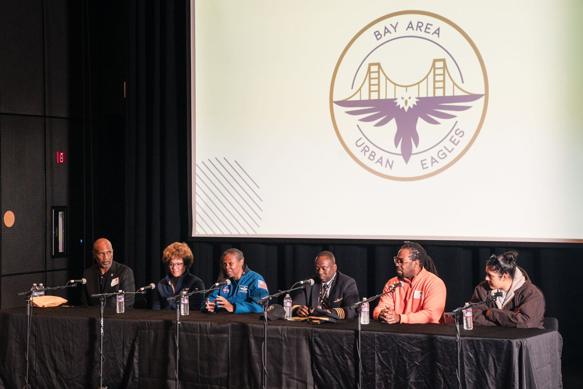 Elizabeth Antoine-Hands (second from left) participated as a panelist at a Bay
Area Urban Eagles aviation careers event, hosted by EPACENTER ARTS, in January
2024. (photo credit: kenhamelphoto.pixieset.com)